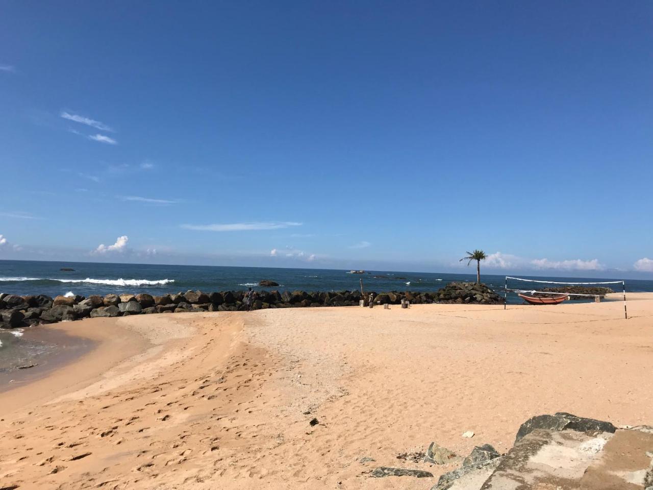 Hotel Beach Rip Rap Cabana And Guest Galle Esterno foto